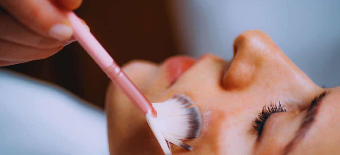 Experience Radiant Skin with Customized Facial Treatments_vitalbodyventura